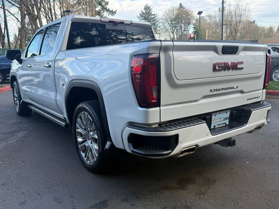 2021 GMC Sierra 1500 Denali - Image 13
