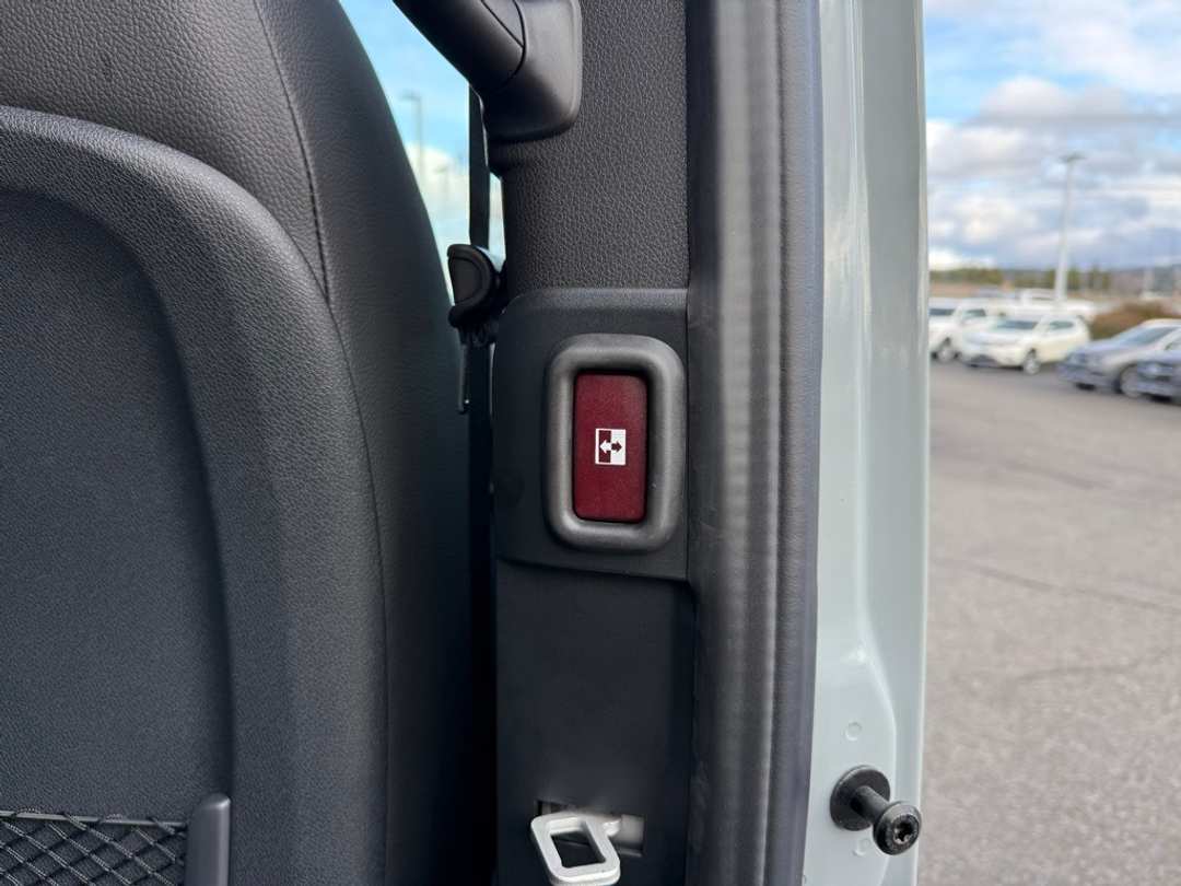 2025 Mercedes-Benz Sprinter 2500 Passenger 144 WB - Image 13