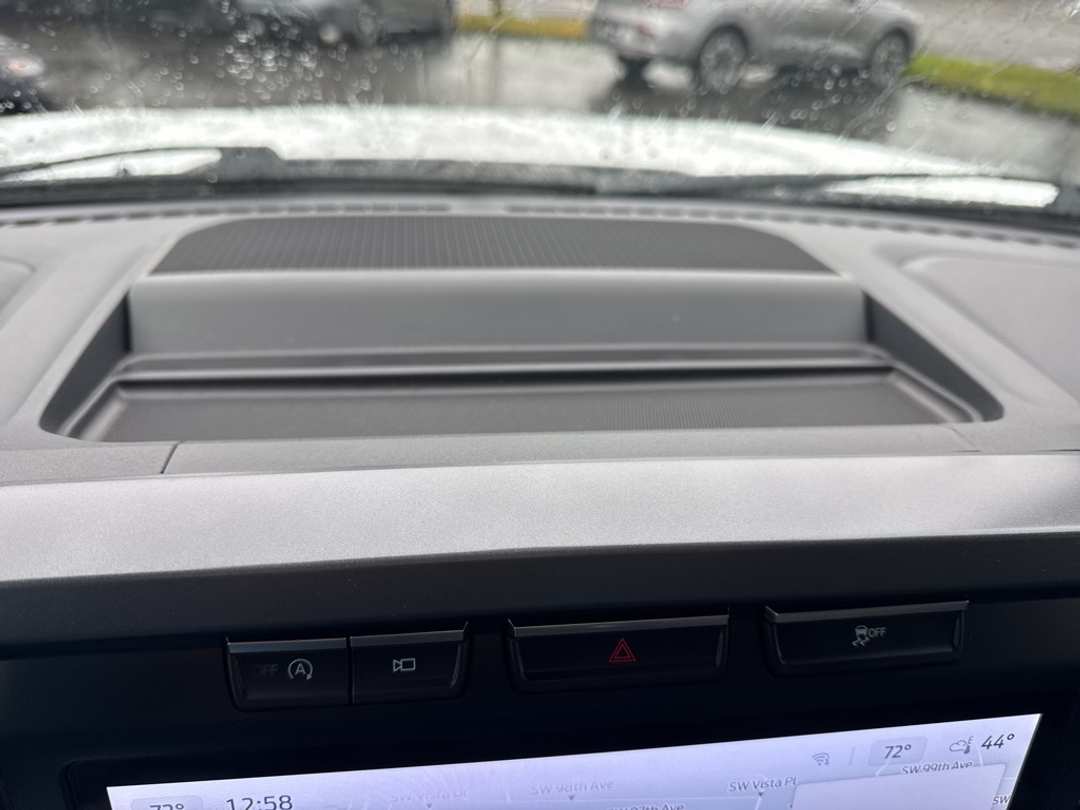 2024 Ford F-150 XLT - Image 25