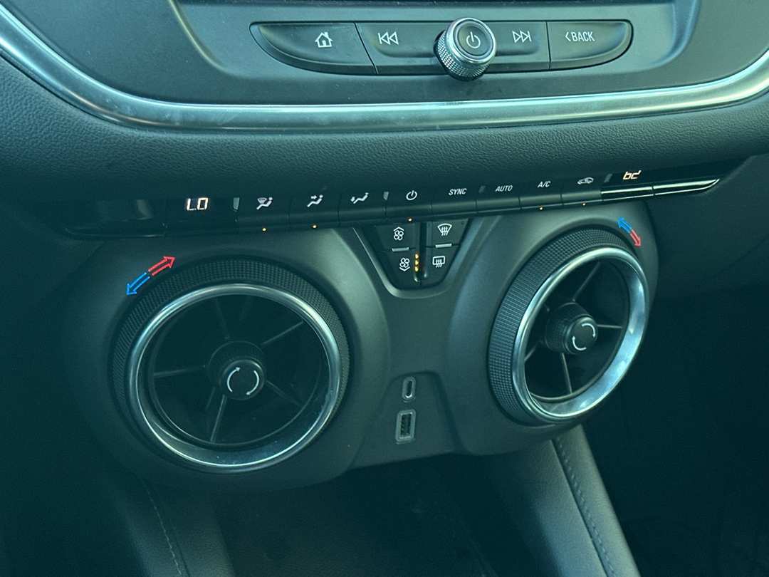 2021 Chevrolet Blazer LT - Image 19