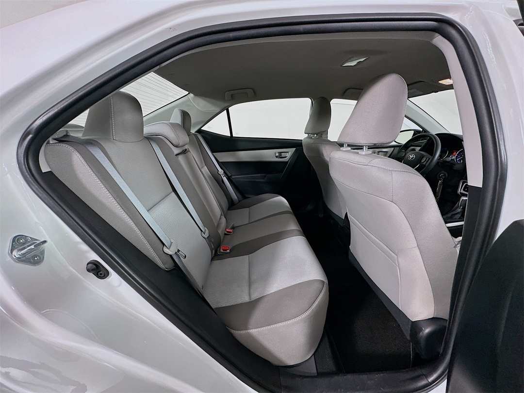 2019 Toyota Corolla LE - Image 24