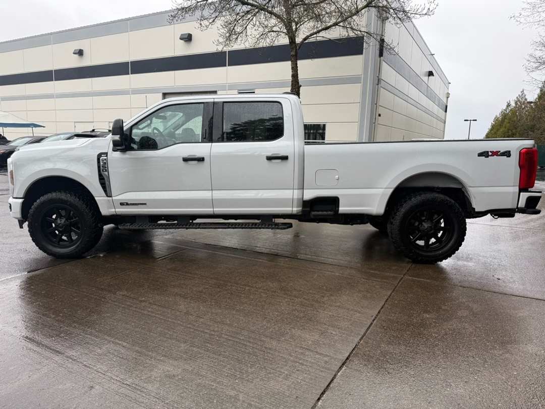 2024 Ford F-350Sd Lariat - Image 9
