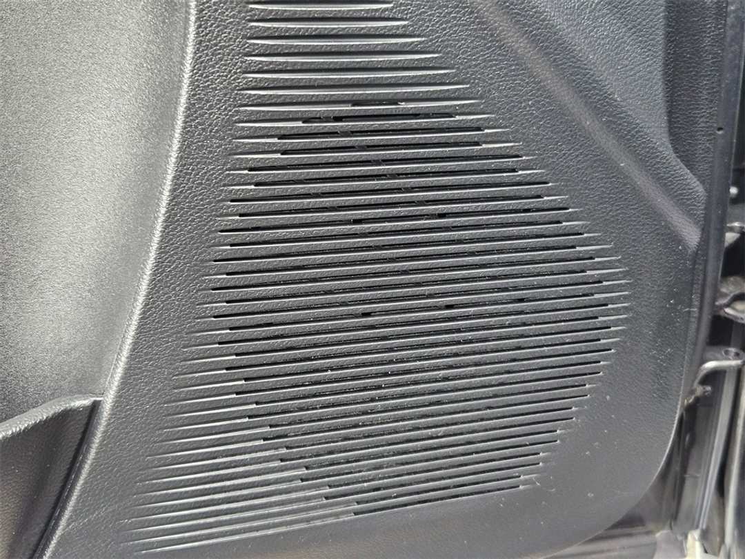 2022 Dodge Challenger SXT - Image 12