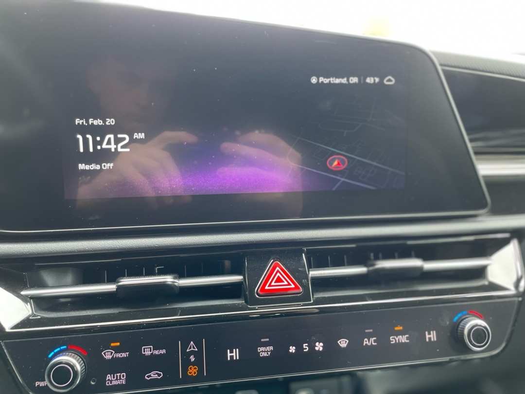 2025 Kia Niro EX - Image 15