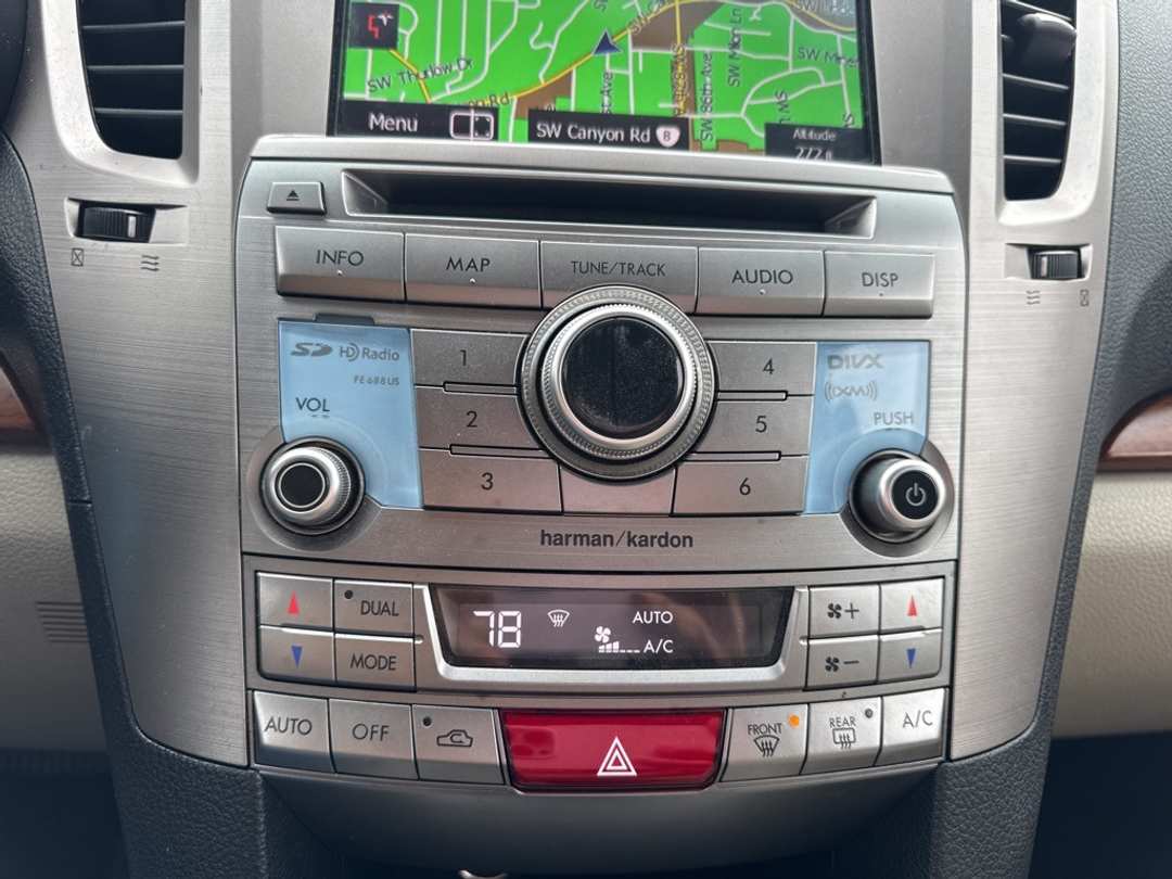 2014 Subaru Outback 3.6R - Image 21