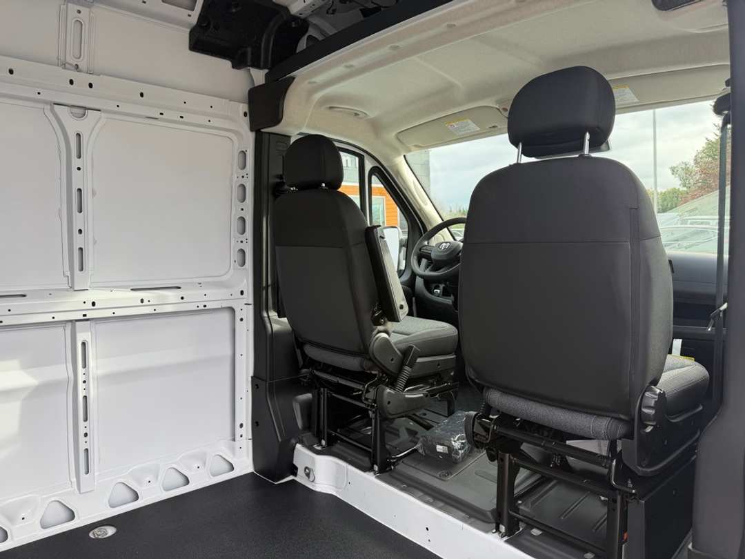 2026 Ram Promaster 2500 High Roof - Image 28