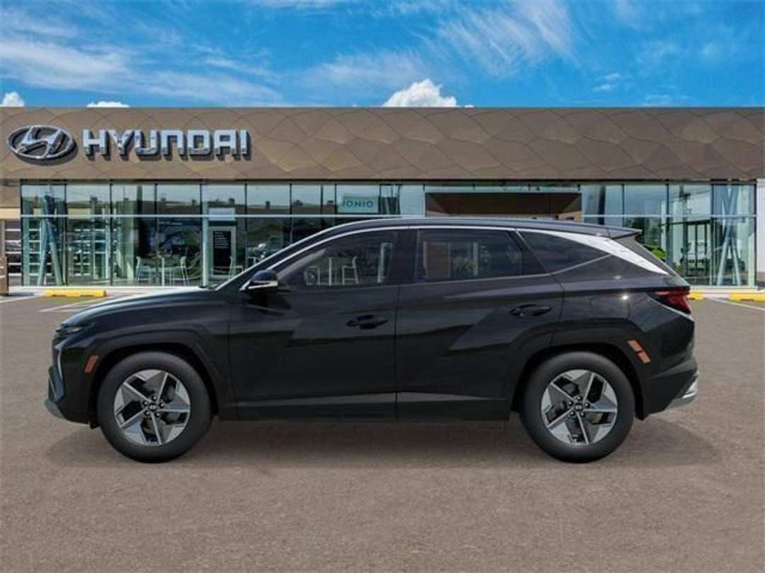 2026 Hyundai Tucson SEL - Image 3