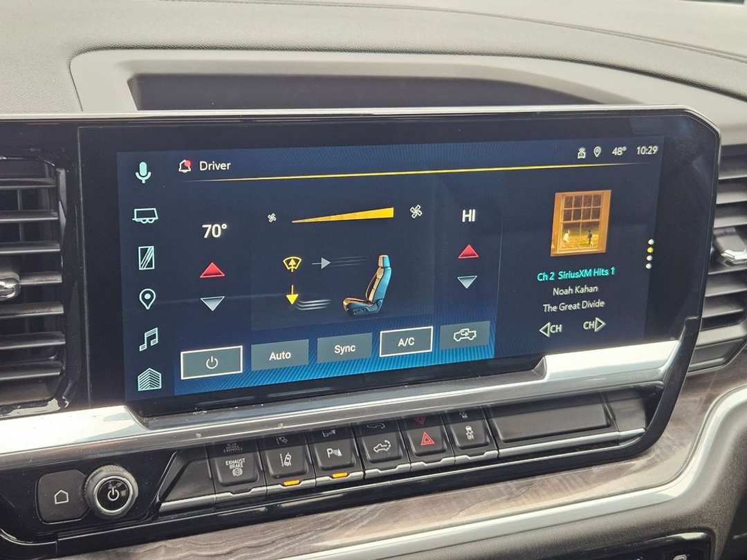 2024 Chevrolet Silverado 3500Hd LTZ - Image 21