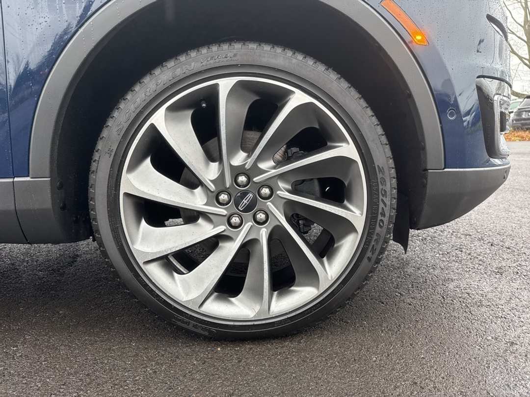 2020 Lincoln Nautilus Reserve - Image 9