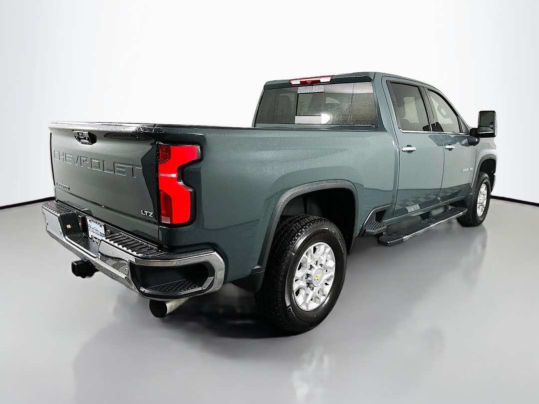 2025 Chevrolet Silverado 2500Hd LTZ - Image 8