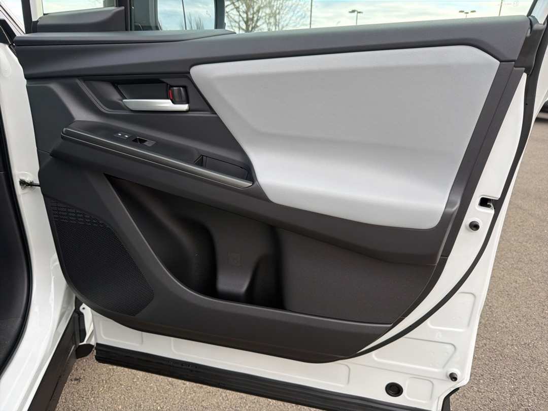 2026 Subaru Solterra Premium - Image 27