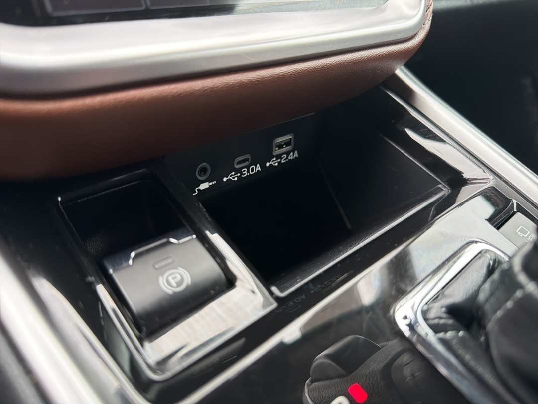 2023 Subaru Outback Touring XT - Image 35