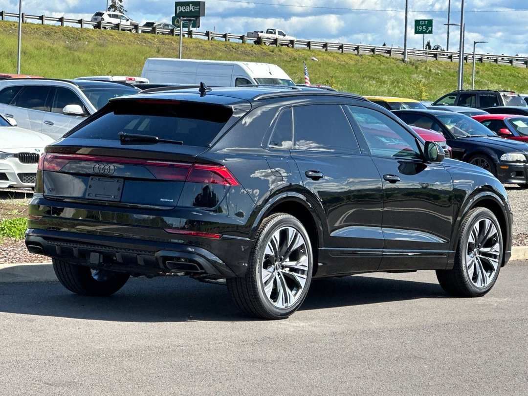 2026 Audi Q8 - Image 3