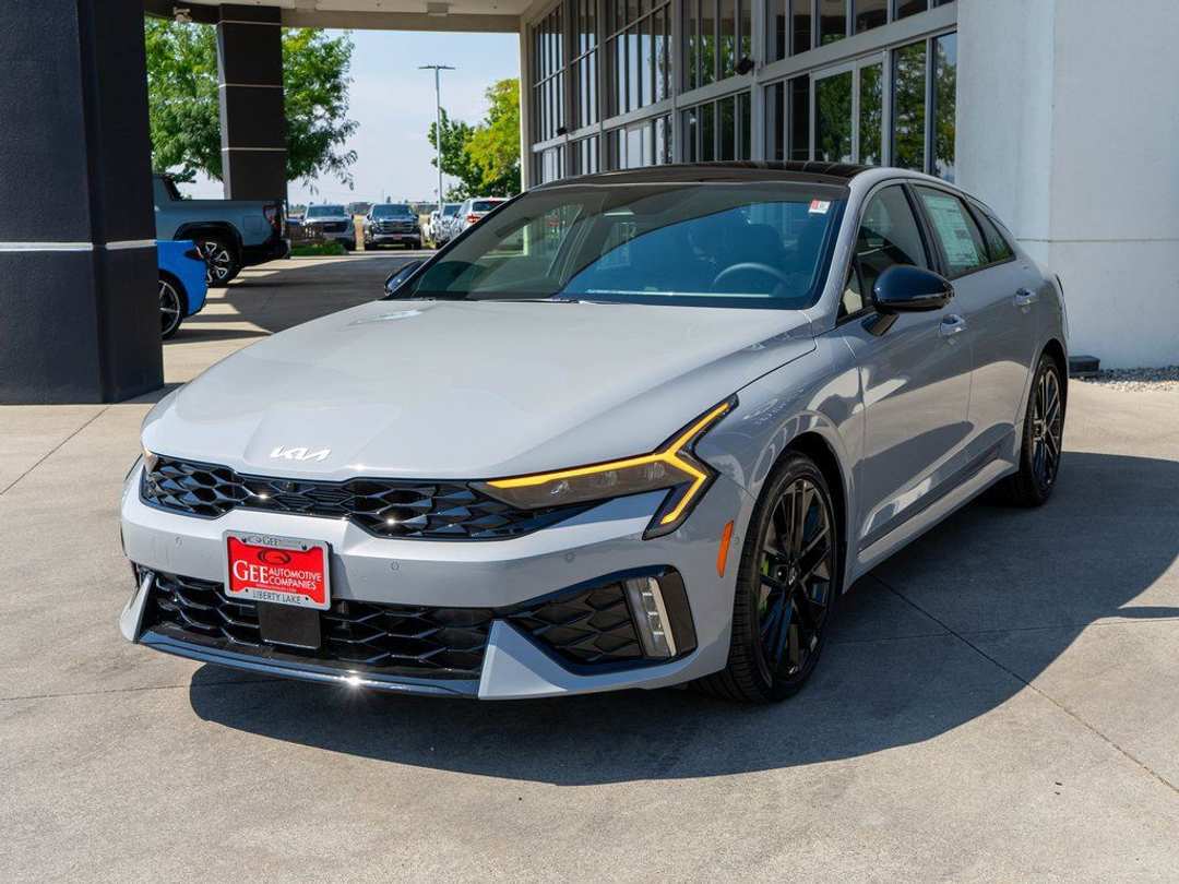 2026 Kia K5 GT - Image 3