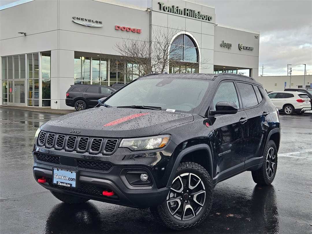 2026 Jeep Compass Trailhawk - Image 2