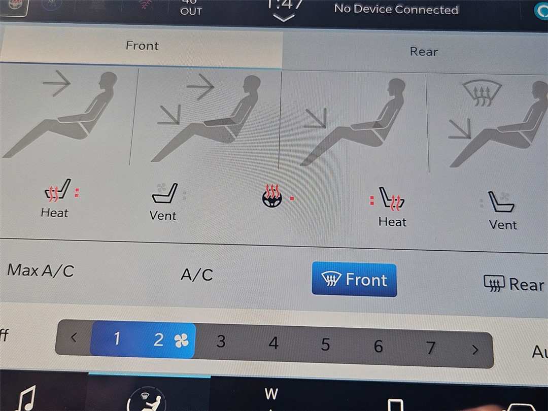 2026 Chrysler Pacifica Pinnacle - Image 23