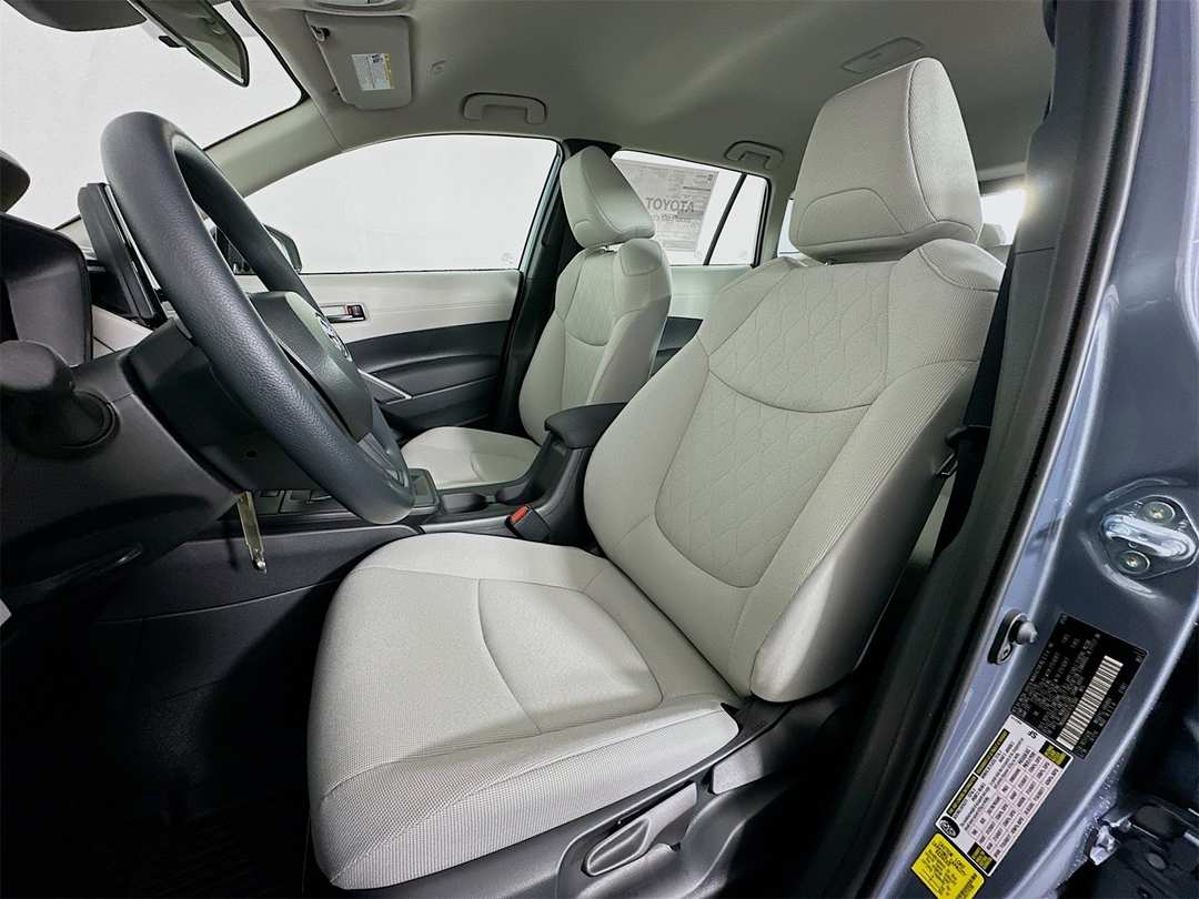 2026 Toyota Corolla Cross L - Image 20