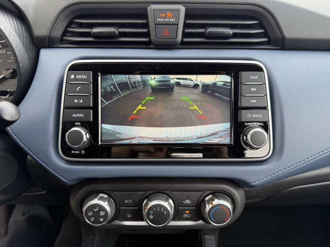 2025 Nissan Versa 1.6 SV - Image 22