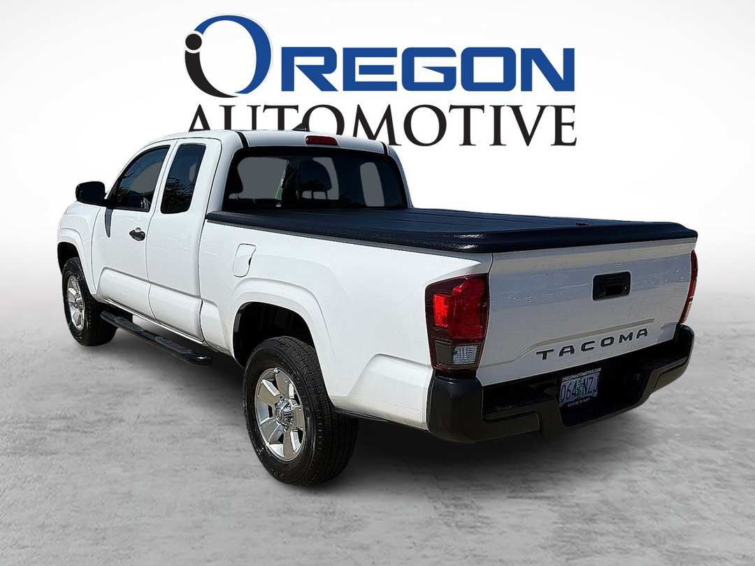 2018 Toyota Tacoma Access SR5 6 FT - Image 3