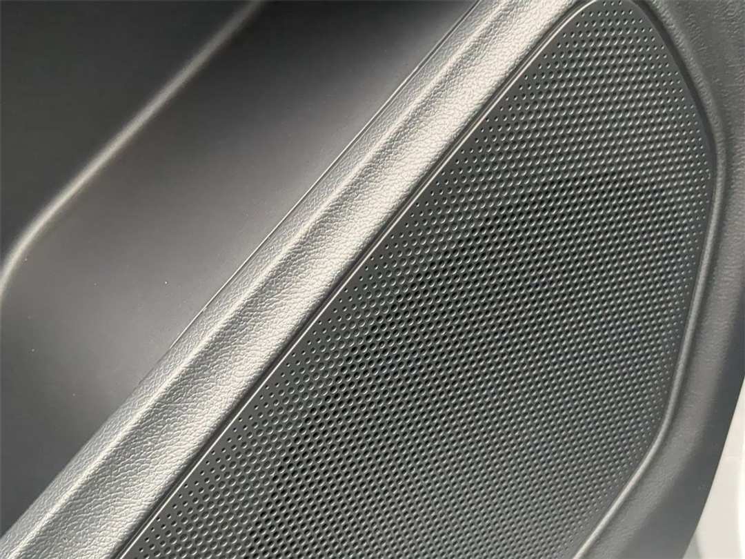 2026 Ford Explorer ST - Image 11