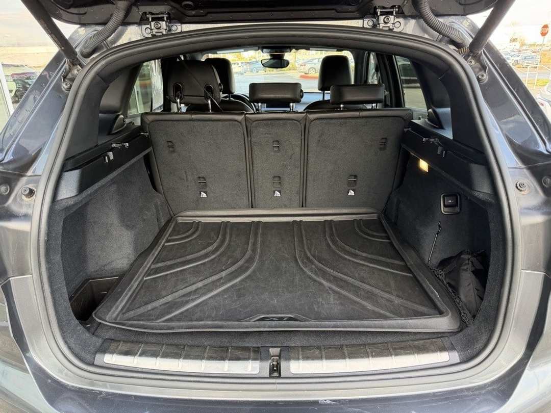 2020 BMW X1 xDrive28i - Image 10