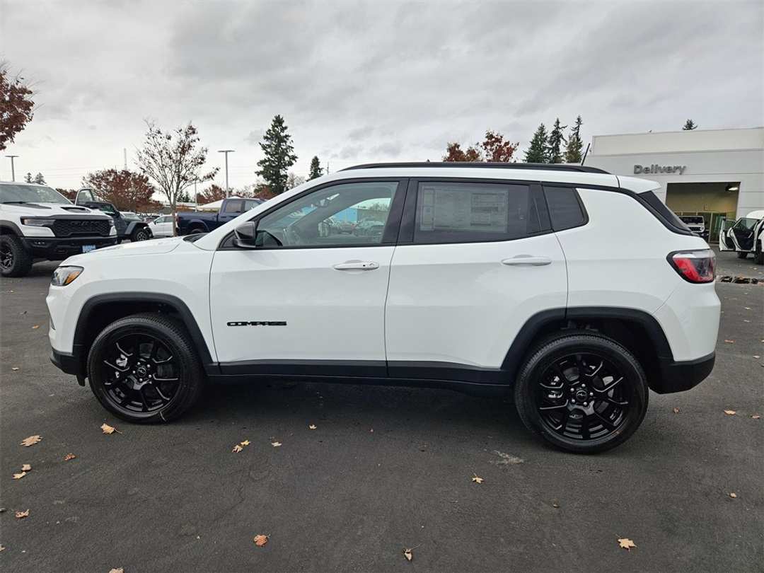2026 Jeep Compass Latitude - Image 3