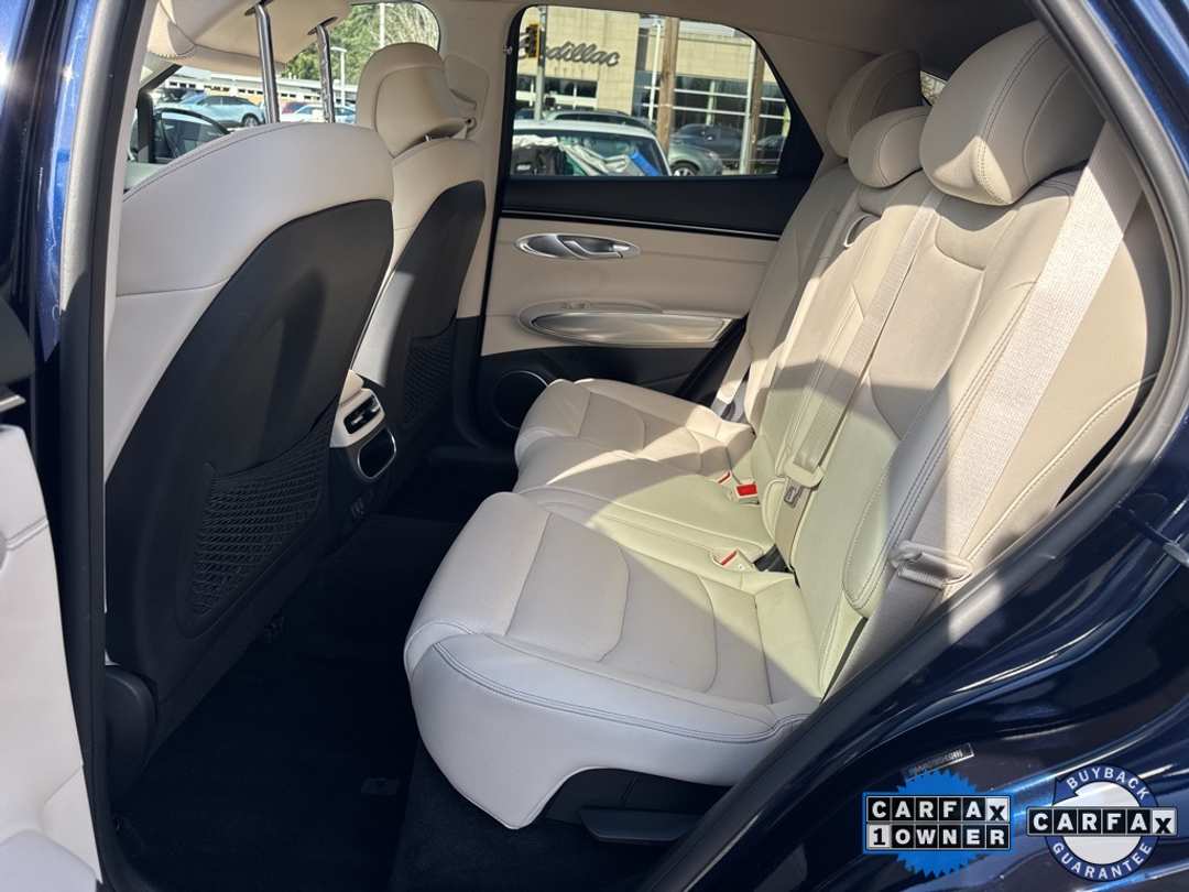 2025 Genesis Gv70 2.5T - Image 42