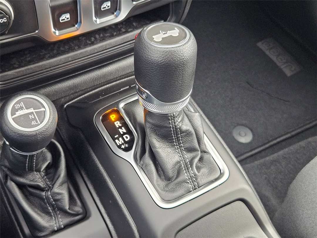 2026 Jeep Wrangler Sport - Image 18