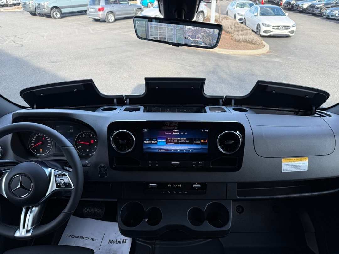 2025 Mercedes-Benz Sprinter 2500 Cargo 144 WB - Image 32