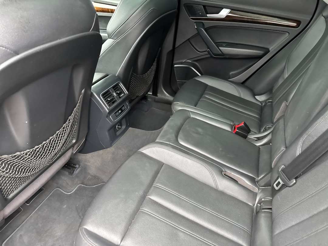 2018 Audi Q5 2.0T Premium Plus - Image 11