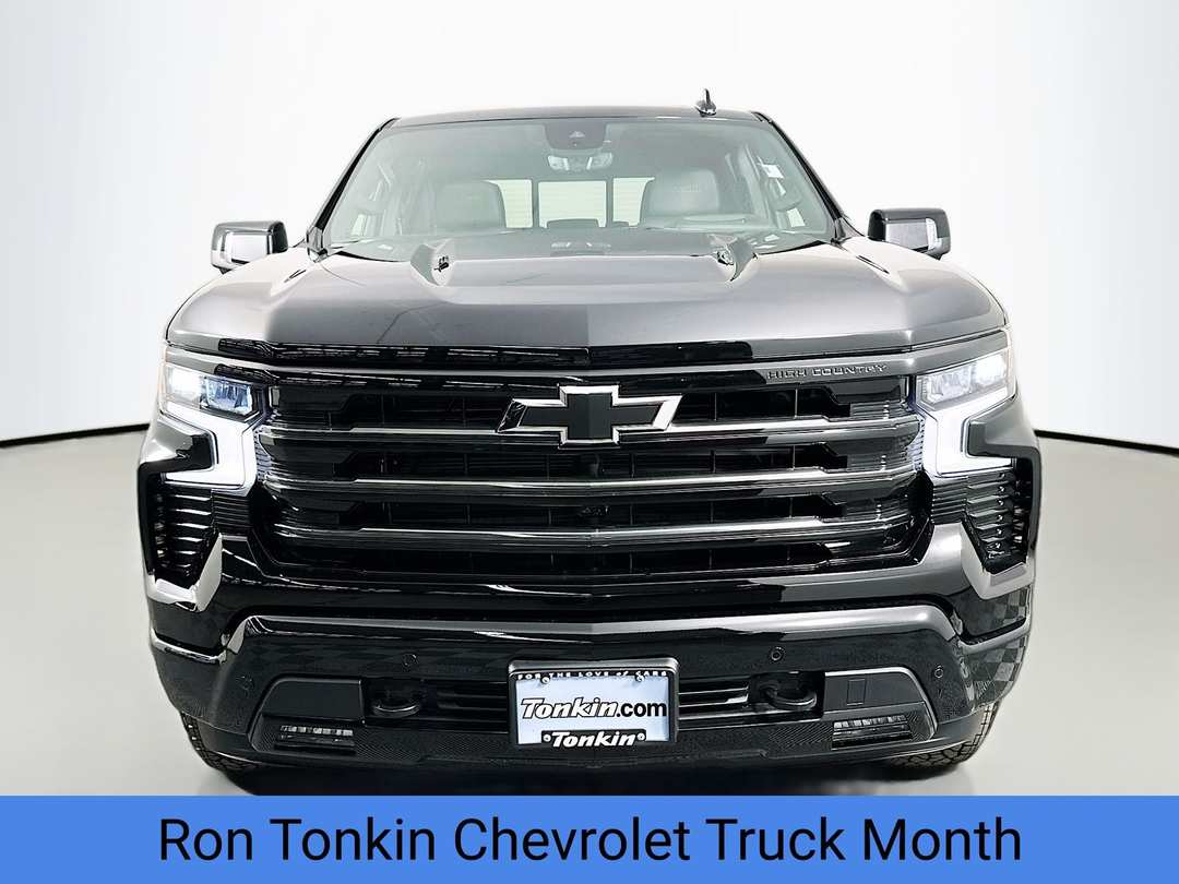 2026 Chevrolet Silverado 1500 High Country - Image 3