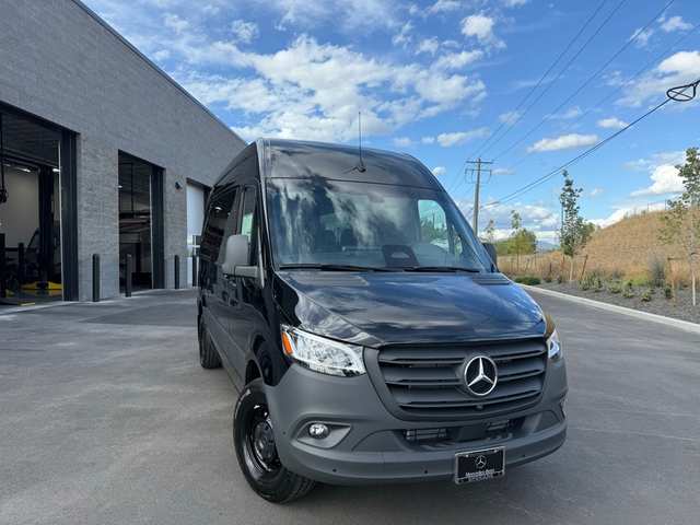 2025 Mercedes-Benz Sprinter 2500 Passenger 144 WB