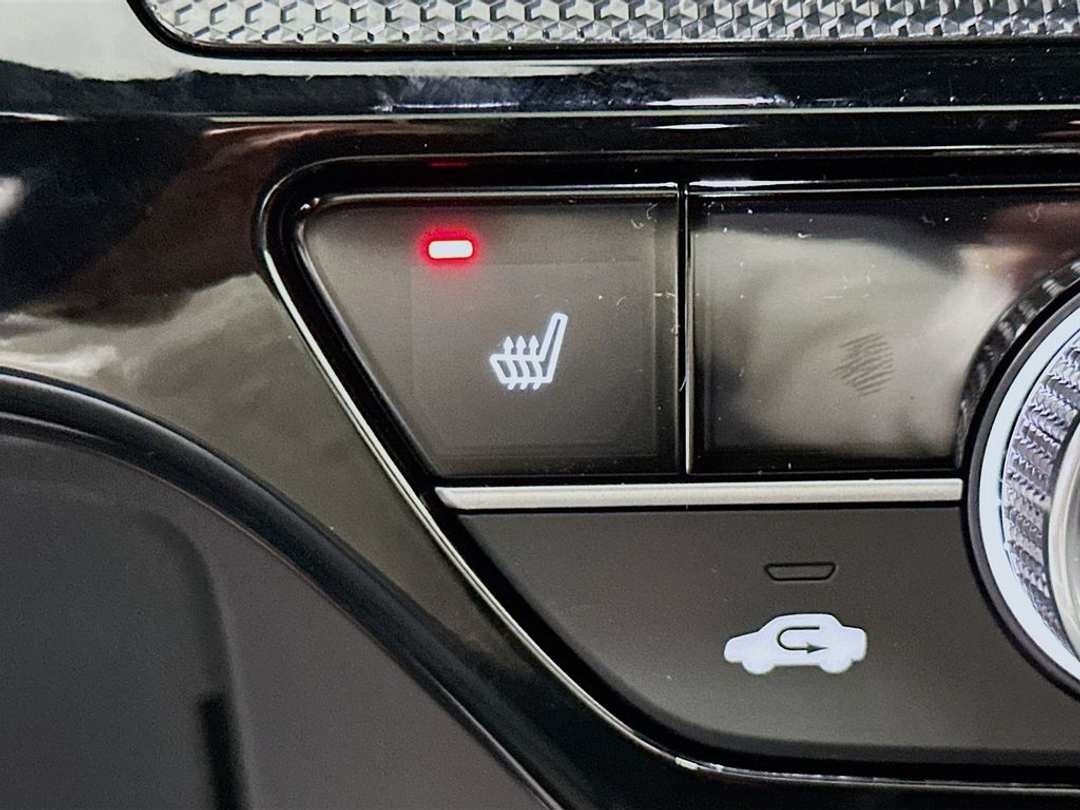 2026 Honda CR-V Sport Touring - Image 21