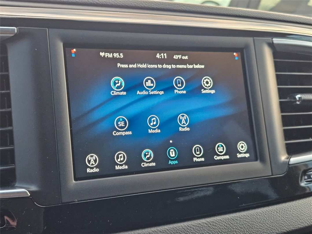 2021 Chrysler Voyager L - Image 22