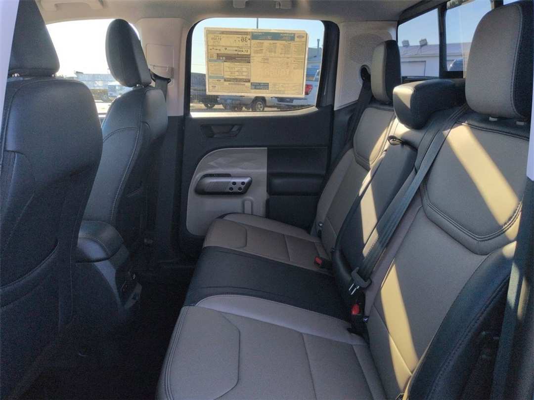 2026 Ford Maverick Lariat - Image 24