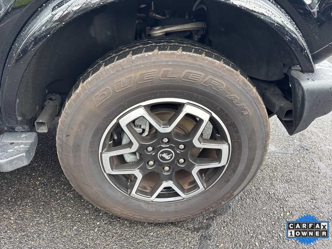 2024 Ford Bronco Outer Banks - Image 12