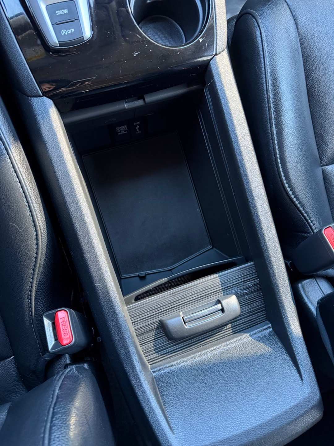 2017 Honda Pilot Touring - Image 27