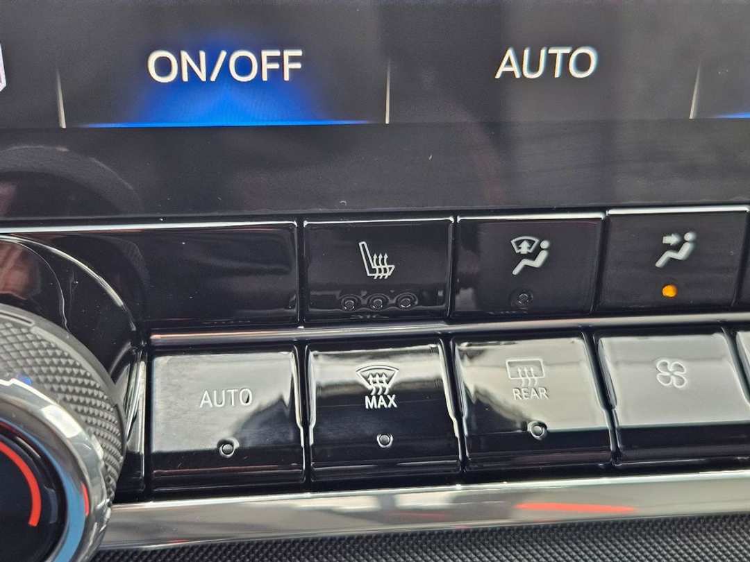 2026 Chevrolet Colorado Z71 - Image 24