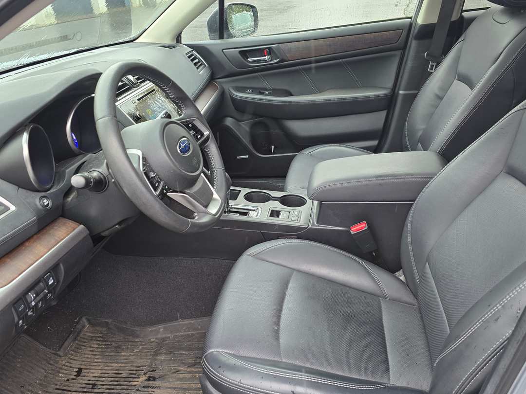 2019 Subaru Outback 3.6R - Image 3