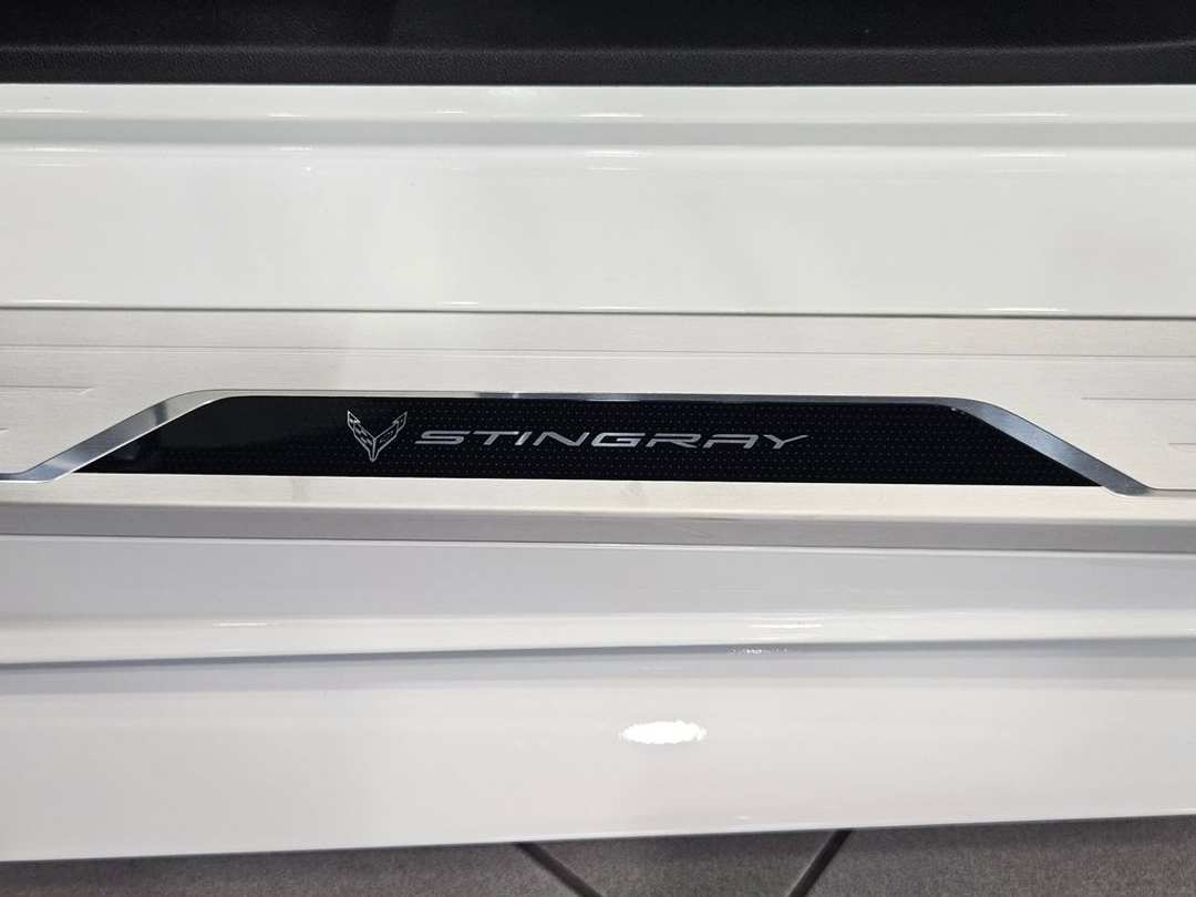2026 Chevrolet Corvette Stingray - Image 30