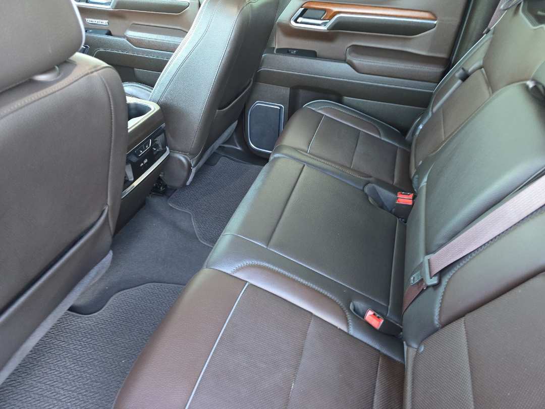 2022 GMC Sierra 1500 Denali - Image 11