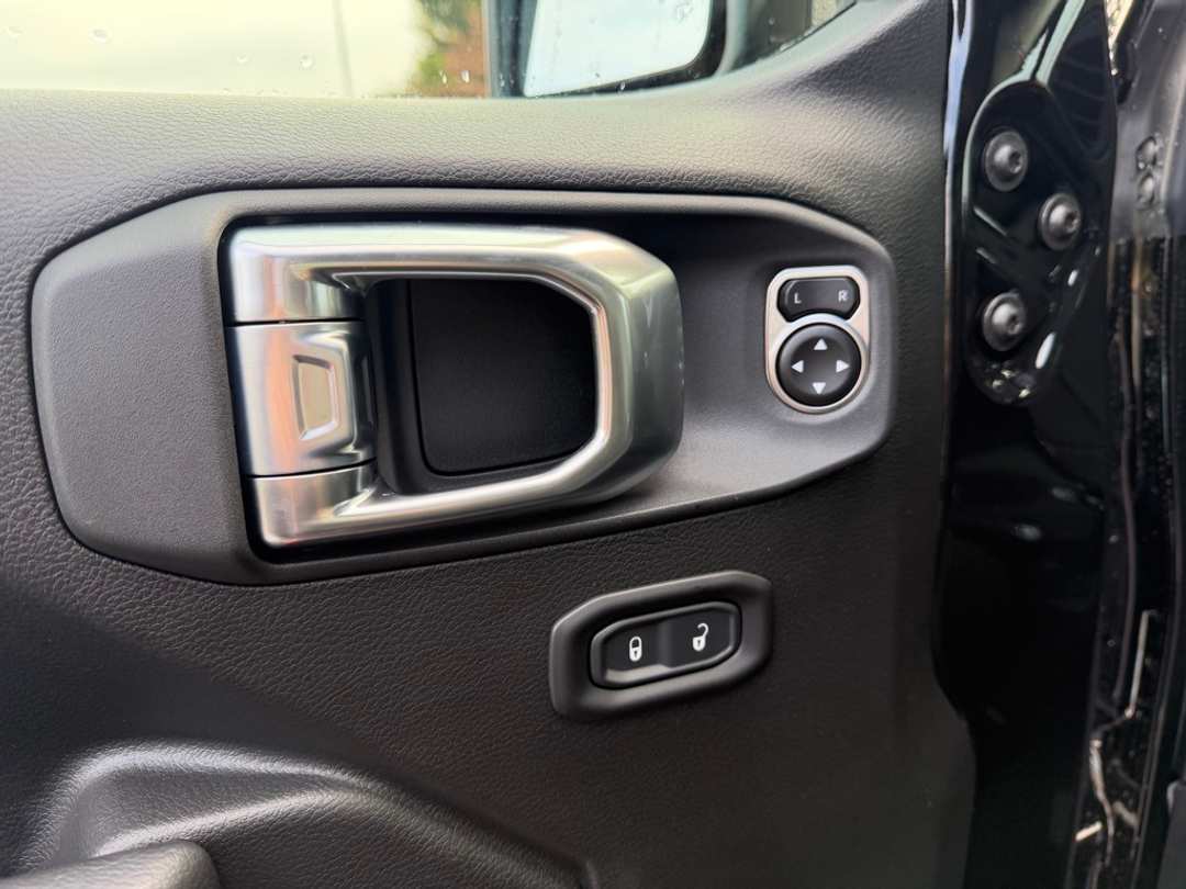 2026 Jeep Gladiator Sport S - Image 12