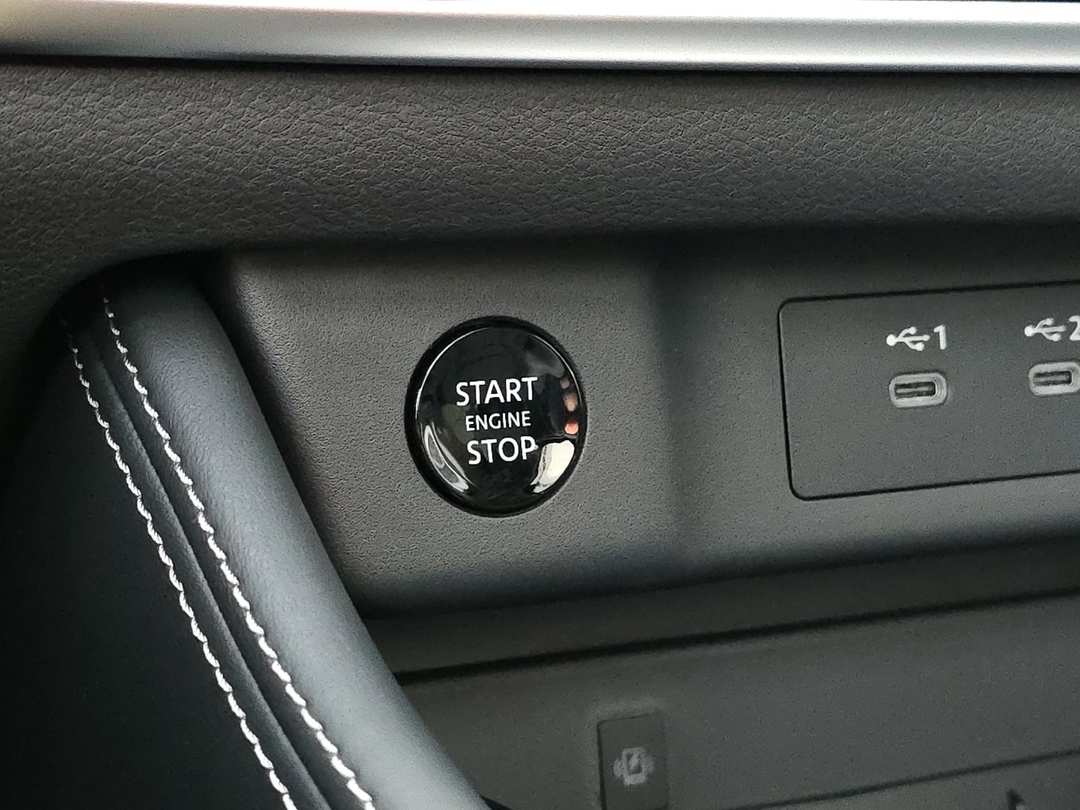 2026 Nissan Rogue Platinum - Image 22