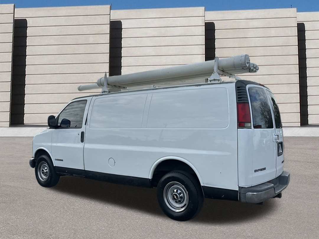 2002 Chevrolet Express Cargo - Image 3