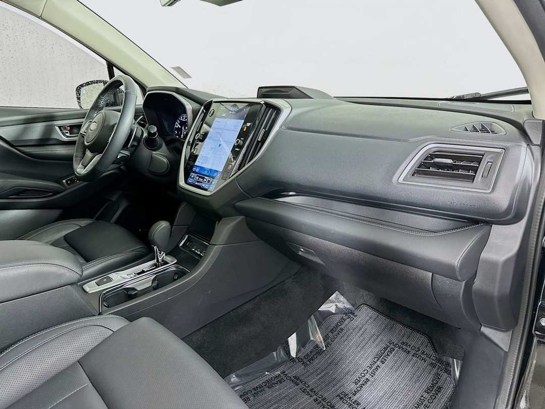 2023 Subaru Ascent Limited - Image 33