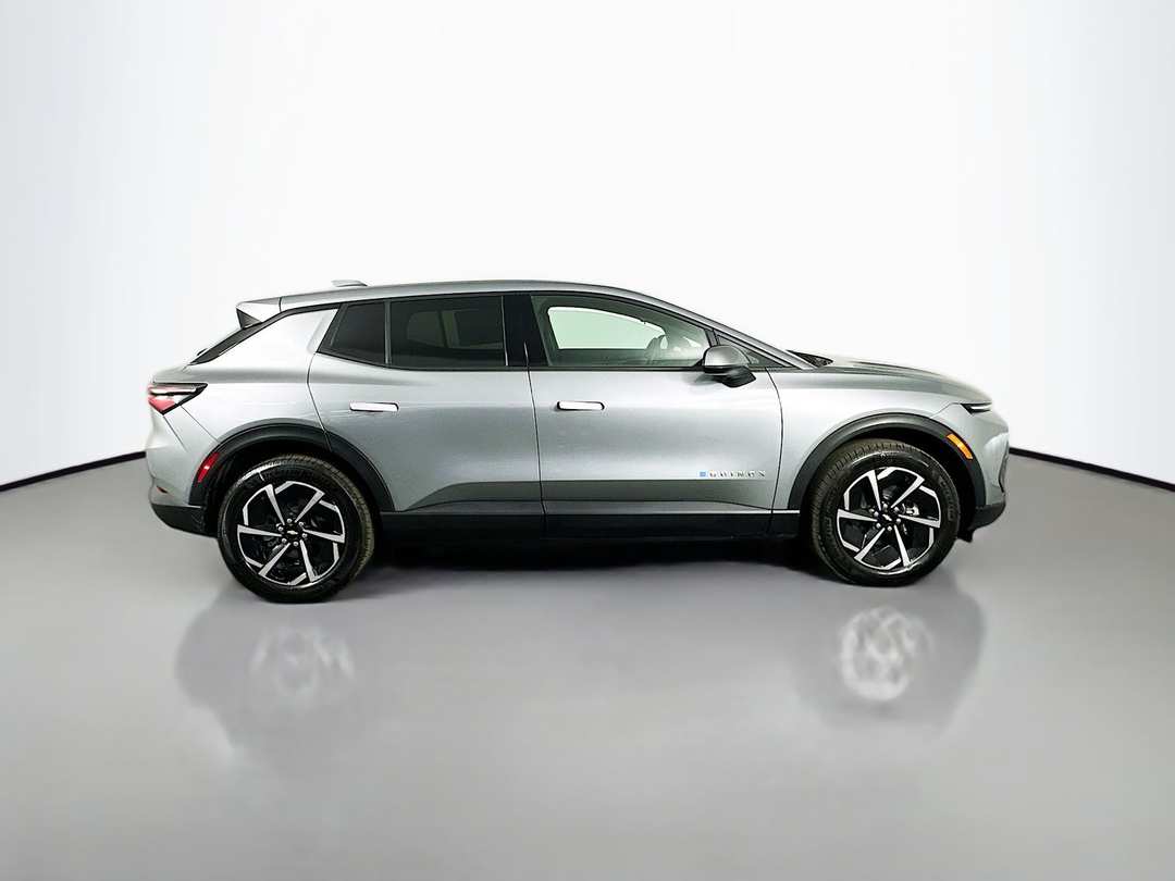 2026 Chevrolet Equinox Ev LT - Image 8