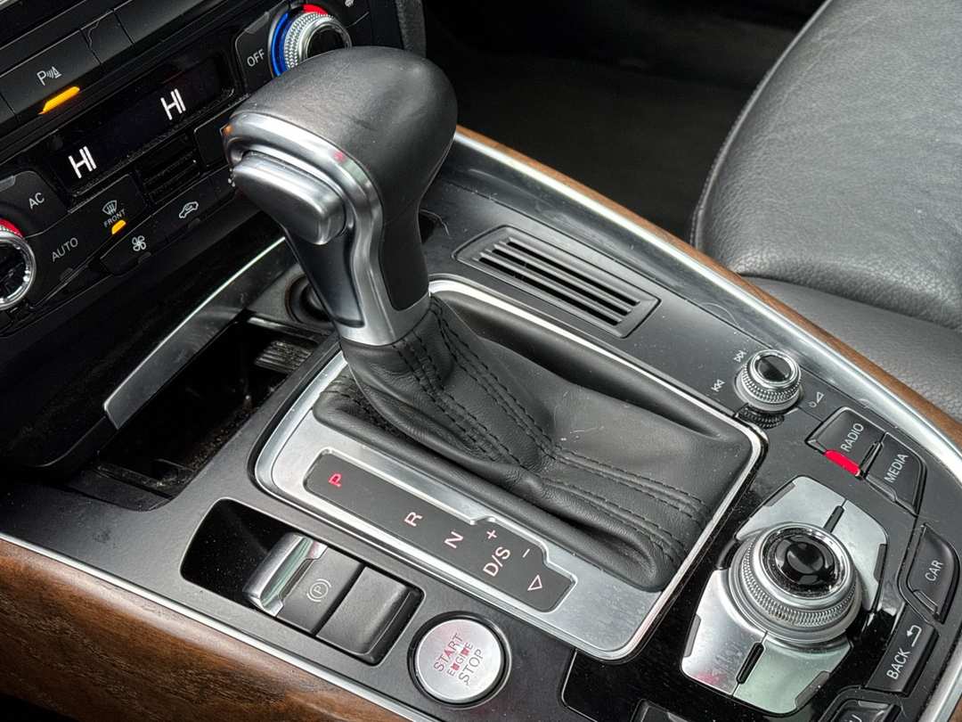 2013 Audi Q5 2.0T Premium Plus - Image 20