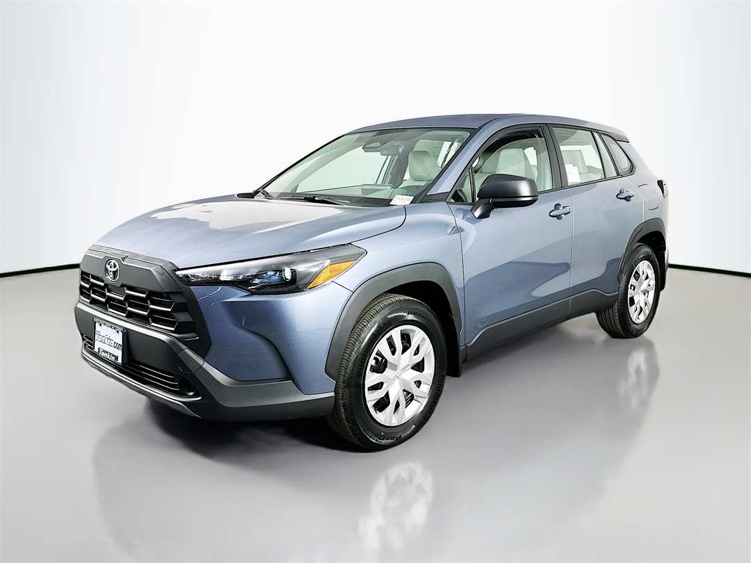 2026 Toyota Corolla Cross L - Image 3