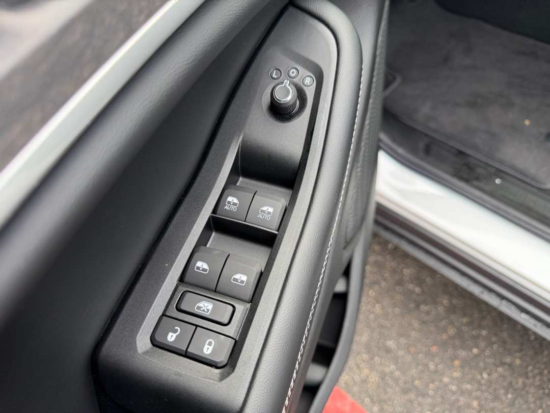 2025 Jeep Grand Cherokee L Limited - Image 13