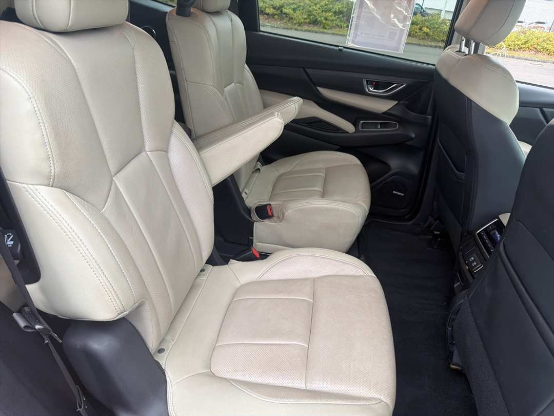 2022 Subaru Ascent Limited - Image 25